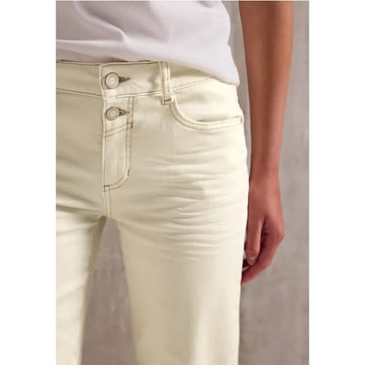 Straight Legs jeans