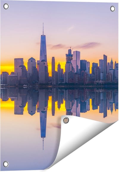 Gards Tuinposter New York Skyline bij Zonsopgang - 40x50 cm - Tuindoek - Tuindecoratie - Wanddecoratie buiten - Tuinschilderij