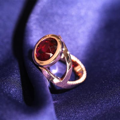 Styles de Mode les Plus Vendus de Styles Européens et Américains, Bagues pour Femmes en Zircon Rouge Grenade, Bijoux Populaires No. 10 blue