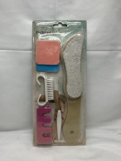 Pedicure set - 6-delige set - Voorzien van 2x schuurpads - Witte Nagelborstel - Puimsteen borstel - Teenspreider - Nagelriem verwijderaar - Persoonlijke verzorging - Geschikt voor voeten - Pedicure setjes