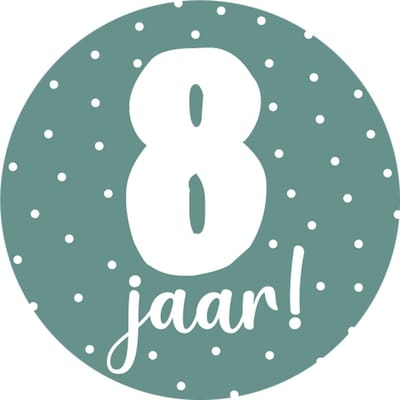 Sticker 8 jaar groen - traktatie sticker verjaardag - basisschool kind - kinderfeestje - 20 stuks
