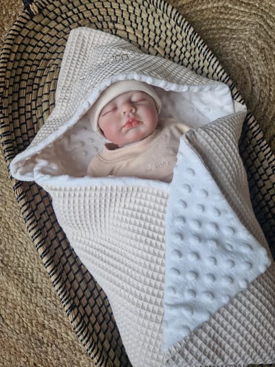 Wikkeldeken - Omslagdoek - Badcape - Beige - Minky - 70x70cm / Baby Creaties
