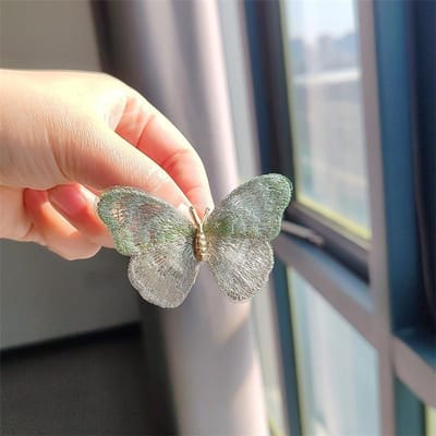 Nouvelles Broches Épingles Broderie Papillon Couleur Rêveuse Tempérament Charme Broches Pour Femmes Mode Bijoux de Mariage Cadeau white