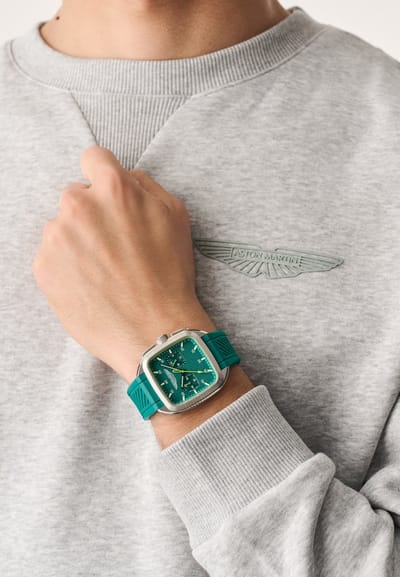 Aston Martin Ult Quartz Analoog Horloge Groen Kast Gemaakt Van 100% Roestvrij Staal En Een Armband Van 100% Siliconen 40.5 mm MTIU1S6033E, MTIU1S6053E