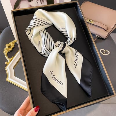 Dames Luxe 70*70cm Vierkante Zijden Sjaal Mode Print Kleine Nek Sjaals Dames Haarband Foulard Zakdoek Vrouwen Bandana Sjaal white