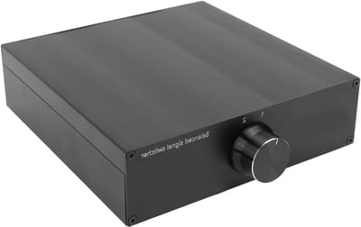 Geluidsselector Box - Audio Schakelaar - Stereo Systeem - 2 In 1 Uit - XLR Connectoren - Zilver