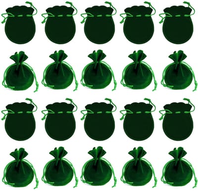 Dailygoods- Fluwelen Zakjes 20 Stuks - Cadeauzakjes - Sieradenzakjes - Snoepzakjes - Herbruikbaar - 9 x 7 cm