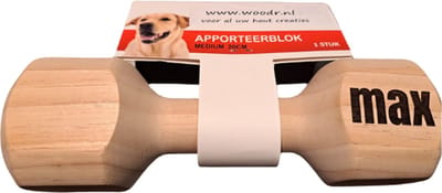 Dutch made by WoodR.nl Apporteerblok 200 gram 20 cm met naam van de hond gepersonaliseerd.