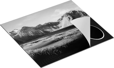 Chefcare Inductie Beschermer Zwart Zand in de Bergen van IJsland - Zwart Wit - 60x50 cm - Afdekplaat Inductie - Kookplaat Beschermer - Inductie Mat