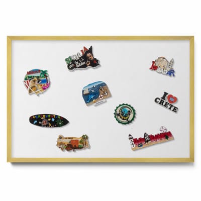 Tulup Magneetbord met Gouden Frame - Wit Magneetbord Met Effen Achtergrond - 60 cm x 40 cm - Kleur wit - Magneetbord voor Foto's en Notities - Magneetbord voor Reissouvenirs - Magnetisch Bord Foto Bevestiging