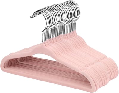 Dailygoods- Kleerhangers Baby - Fluwelen Hangers - Draaibare Haak - Gekerfd Schouderdesign - Antislip - 30 Stuks, Lichtroze - Babyhangers