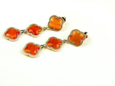model 3 Fiori oorringen in zilver 3 klavers oranje stenen