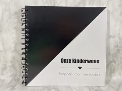 Studijoke - Invulboek 'Onze kinderwens' ZWART + gratis fertiliteitsschrift twv €9,5