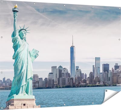 Gards Tuinposter Vrijheidsbeeld in New York - 160x120 cm - Tuindoek - Tuindecoratie - Wanddecoratie buiten - Tuinschilderij