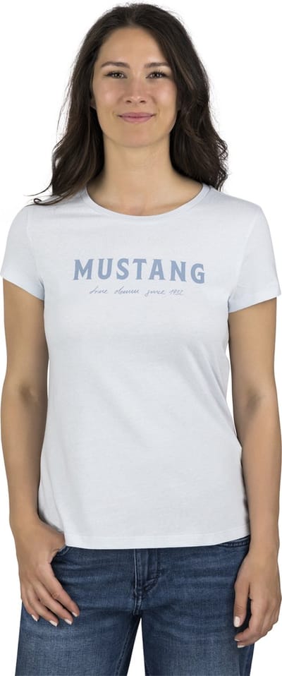 Mustang Dames T-Shirt Alexia C Logo slim fit Blauw L Ronde Hals Volwassenen Basic T-shirt met korte mouwen en ronde hals gemaakt van 100% katoen