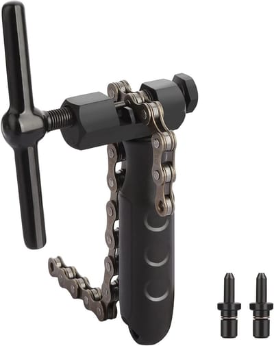 Professionele kettingponsmachine voor fietsen met 5 tot 12 versnellingen en enkelvoudige kettingen, ideaal voor het verwijderen en repareren van fietskettingen en het riveteren van kettingen.