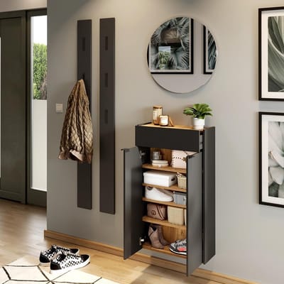 Halgarderobe Set 120x200x22 cm – Smalle 4-delige Wandgarderobe voor Hal & Gang – Garderobeset met 2 Garderobepanelen, Schoenenkast, Ronde Spiegel Ø60 cm – Grafietgrijs / Navarra Eiken – Modern Softclose Design – Mobili Bella