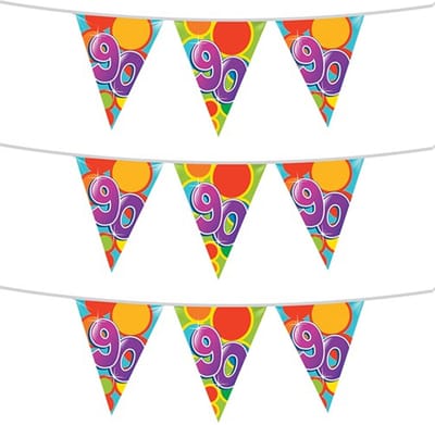 Haza Leeftijd verjaardag thema vlaggenlijn - 3x stuks - 90 jaar - plastic - 10 meter - feest vlaggetjes