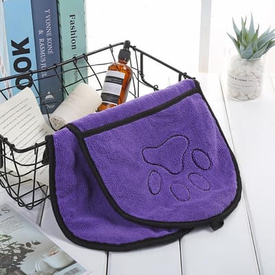 Huisdierhanddoek Sneldrogende Hondenhanddoek Badjas Zachte Vezel Absorberende Kattenbadhanddoek Handige Huisdierreinigingswaslap Huisdieraccessoires paars
