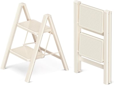 Famanu – Opvouwbare trapladder met 2 treden brede antislip pedalen elegant design en zachte kleur crème