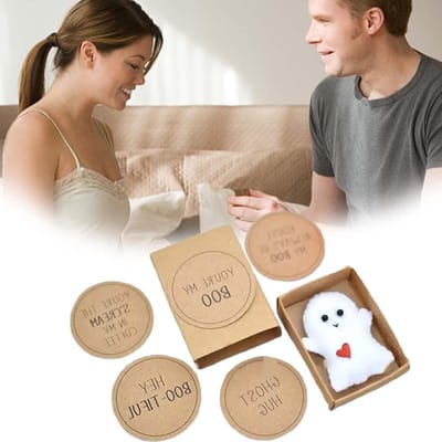 Schattige Mini Love Hug Ghost Halloween Cadeau met Wenskaart voor Vriend, Broer of Vriendin - Perfect voor Halloween, Grappige Verrassing en Romantisch Gebaar