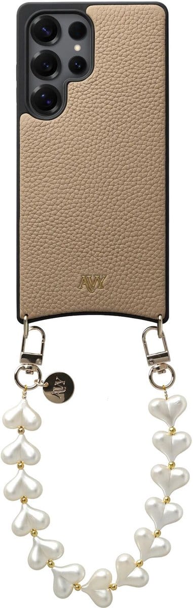 AVY Leren Hoesje Geschikt voor Samsung Galaxy S25 Ultra | Compatibel met MagSafe | Leather Case met Telefoonkoord | Polsbandje | Beige | Cupid Pearl