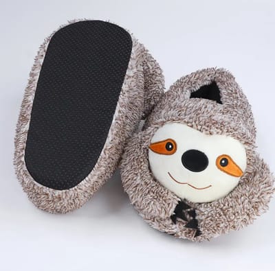 Grappige pantoffels | Grijs | Luiaard sloffen | One size fits all maat 32 t/m 38 voor Kinderen, Dames en Heren | Pantoffel dierensloffen | Pluche dierenpantoffels | zachte binnenschoenen | Sloffen en Pantoffels maat 32, 33, 34, 35, 36, 37, 38