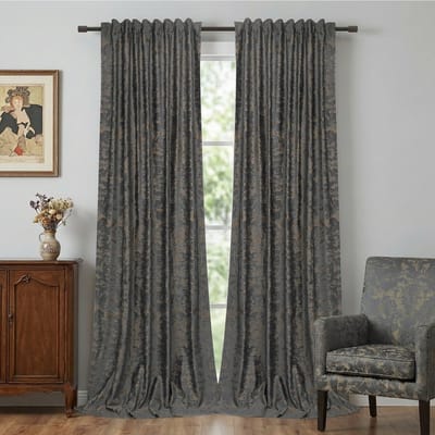 Qelus Velours Gordijnen met Goudprint - 2 Stuks - Verduisterend & Geluidsdempend Raamgordijnen - Luxe Hotel Chique Uitstraling - 260gsm Kant en Klaar - Multifunctionele Plooiband - 132x213cm - Donkergrijs