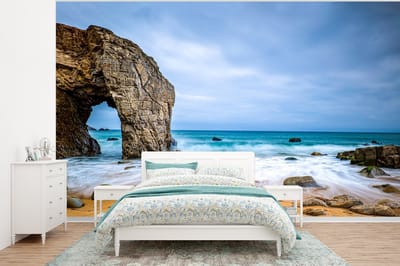 Behang - Fotobehang Stenen - Water - Strand - Rots - Golven - Breedte 350 cm x hoogte 260 cm