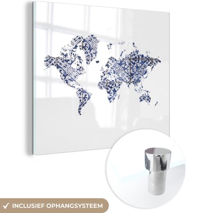 ® Glasschilderij 90x90 cm - Schilderij acrylglas - Wereldkaart - Delfts Blauw - wit - Foto op glas - Muurdecoratie woonkamer - Wanddecoratie slaapkamer - Schilderijen