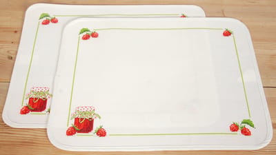 Vervaco - Placemat kit PVC- Aardbeienconfituur set van 2 - PN-0021660 - Borduren - Borduurpakket - Borduurpakket volwassenen - Borduurpakket kind