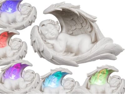 Witte slapende engel met LED verlichting verandert van kleur 19x11cm