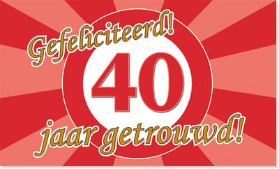 BTH - Gevelvlag 40 Jaar Getrouwd - 150x90cm - XXL Polyester Vlag - Vlag - Feestvlaggen - Flag - Robijnen Huwelijk - 1 st.