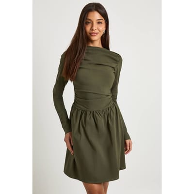 boohoo Dames Gerafelde mini-jurk met afvallende taille en lange mouwen | Kaki | Maat: 36