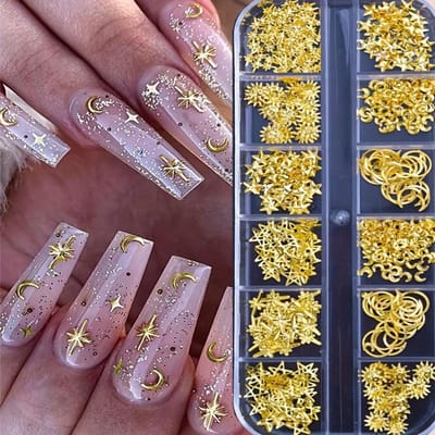 Boîte à 12 compartiments de décorations d'art d'ongle 3D dorées - Étoile métallique, lune, cœur, triangle, carré, clous, rivets et paillettes pour manucure et pédicure DIY doré