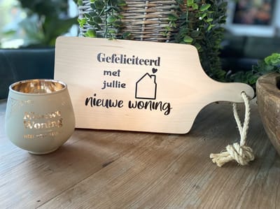 Creaties van Hier - theelichthouder - serveerplank - nieuwe woning - 35 cm - hout - glas