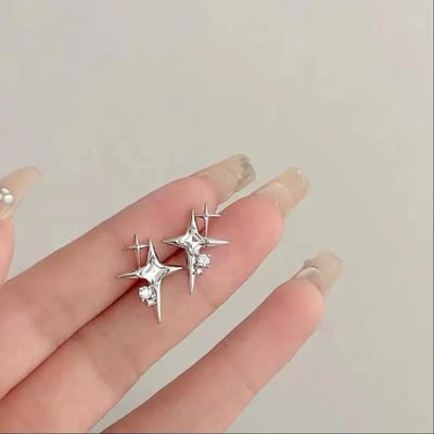 Nouvelles Boucles d'Oreilles Coréennes Étoile Fil à Franges Chaîne de Fil Escalade Pendentifs Étoile Boucles d'Oreilles Pendantes Boucles d'Oreilles Droites pour Femmes Bijoux Cadeaux beige