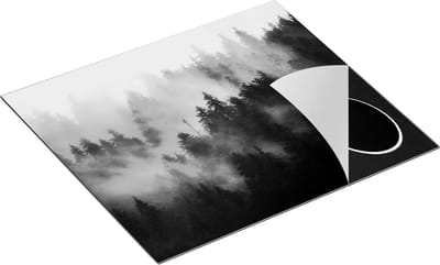 Chefcare Inductie Beschermer Bos met Bomen in de Mist - Zwart Wit - 60x50 cm - Afdekplaat Inductie - Kookplaat Beschermer - Inductie Mat