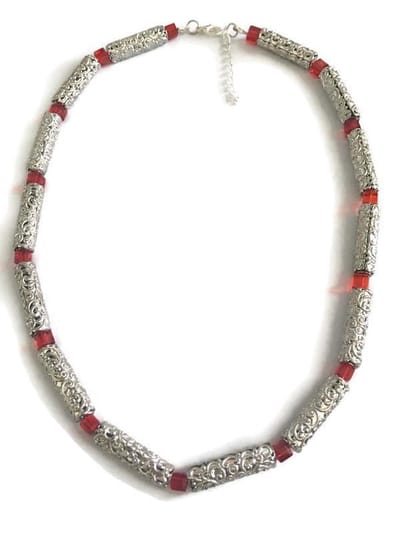 Petra's Sieradenwereld - Ketting zilverkleurig rood (754)