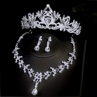 Bruidshoofddeksel Kroon Wit Hoofdbruidsjurk Verjaardag Haaraccessoire Koreaanse Luxe Ketting Oorbellen Driedelige Set black