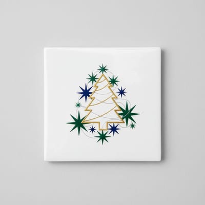 Decoratieve Keramische Tegel 15x15 cm – Moderne Kerstboom met Sterren Design – Witte Feestelijke Wandtegel Winter Decoratie