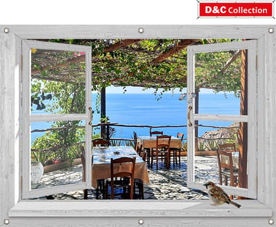 Tuinposter met zeezicht - 130x95 cm - doorkijk poster- Wit venster - luxe uitvoering - Gezellige Griekse taverna - tuindoek - tuin decoratie - tuinposters buiten - schuttingposter