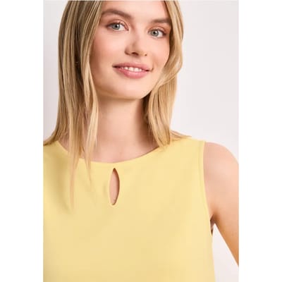 Top met ronde hals en uitgesneden detail