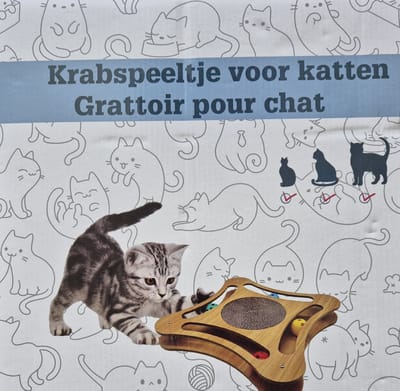 Kattenspeeltje - Krabspeeltje - Katten - Poezen - Balletjes - Dierenspeeltje - Vakantie