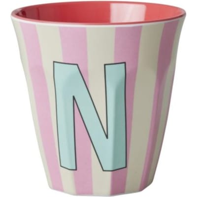 Rice melamine beker medium gestreept letter n, roze