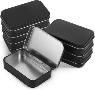Set van 8 Kleine Zwarte Metalen Blikjes met Deksel, Ideaal voor Opslag, DIY en Organisatie in Huis (9.6 x 6 x 2 cm)