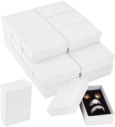 Dailygoods- Juwelendoosjes 24 Stuks - Kartonnen Geschenkdozen - 8,35 x 5,3 x 2,85 cm - Witte Diamantpatroon - Fluwelen Inzetstuk - Voor Feestdagen