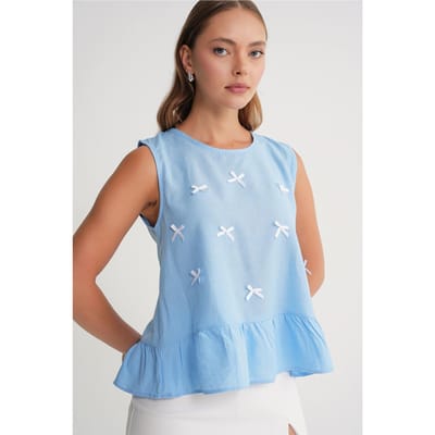 Crew Neck Blouse met Strikdetail