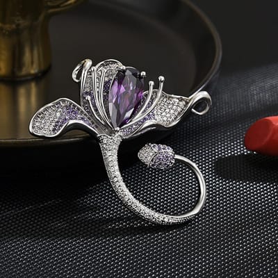 Modieuze retro luxe orchideebroche voor dames, verfijnd en elegant, met zirkonia als pakspeld. black