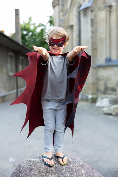 Great Pretenders Verkleedkledij Web Wever Soft Wings cape met oogmasker - 4/6 jaar - Rood